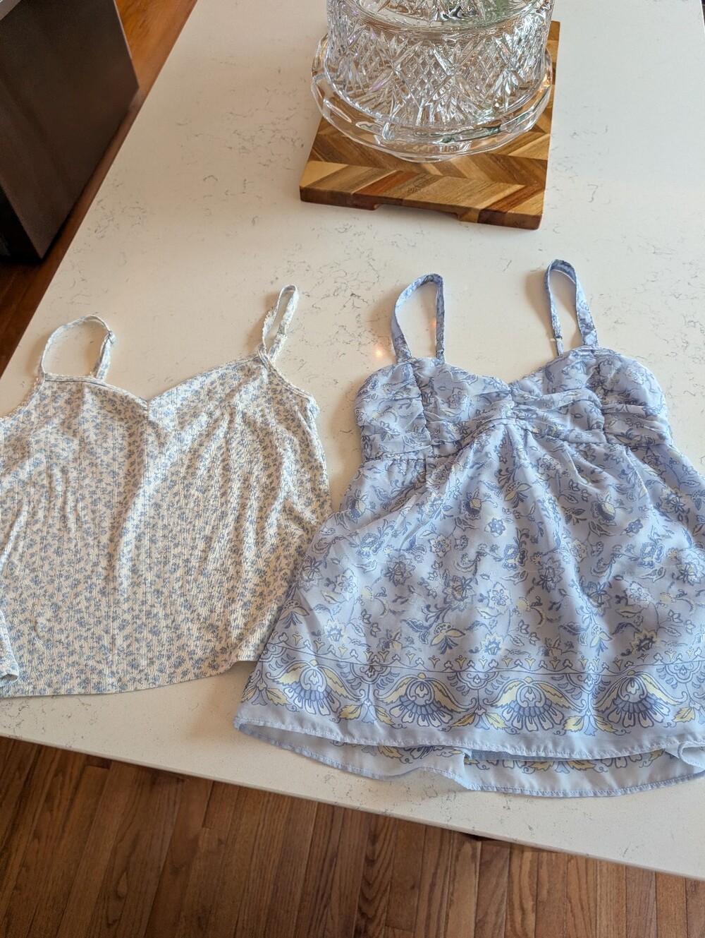 Beautiful Never Worn Hollister Summer Tanks